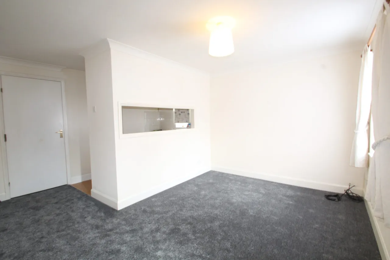 Heatherbank Close, Dartford, photo 2