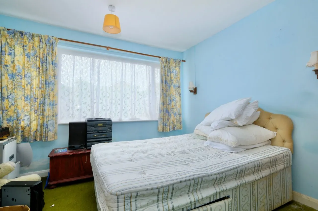 Glebe Road, Sawtry, PE28, photo 5