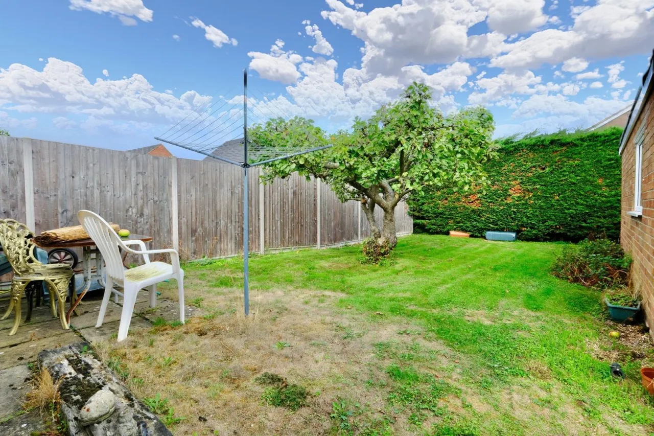 Glebe Road, Sawtry, PE28, photo 9