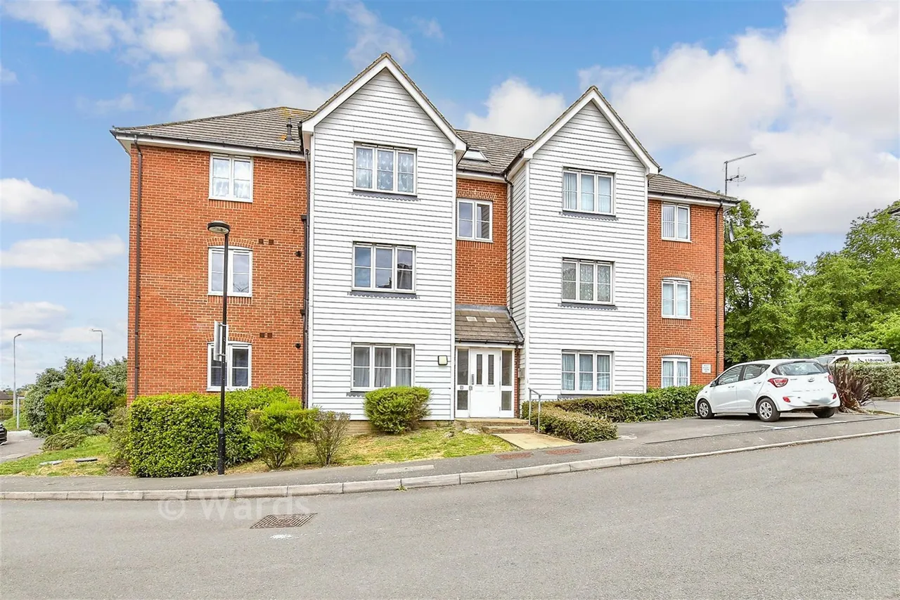 2 bed flat for sale, Ryder Court, Herne Bay, CT6