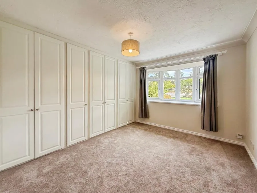 Old Wokingham Road, Crowthorne, RG45, photo 15