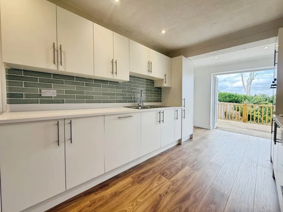 Old Wokingham Road, Crowthorne, RG45, photo 6