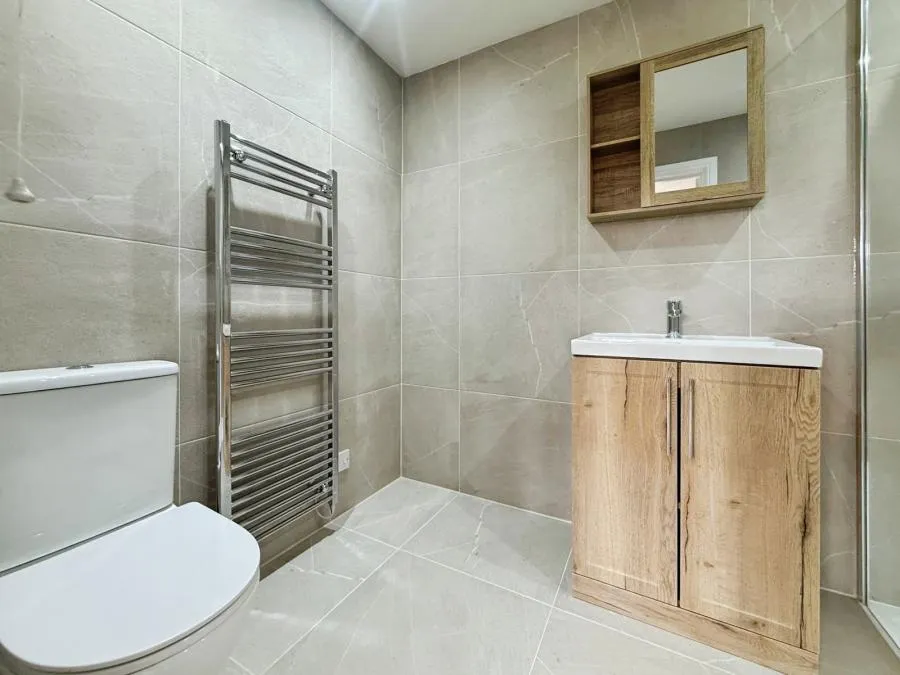 Old Wokingham Road, Crowthorne, RG45, photo 18