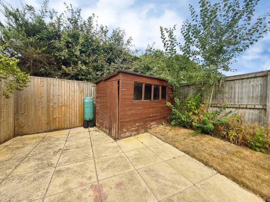 Old Wokingham Road, Crowthorne, RG45, photo 12