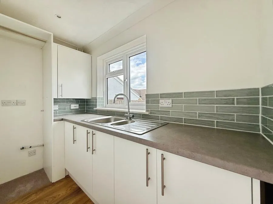 Old Wokingham Road, Crowthorne, RG45, photo 9