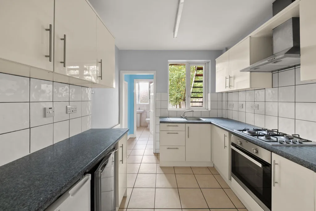 Reading Road, Northolt, UB5, photo 2