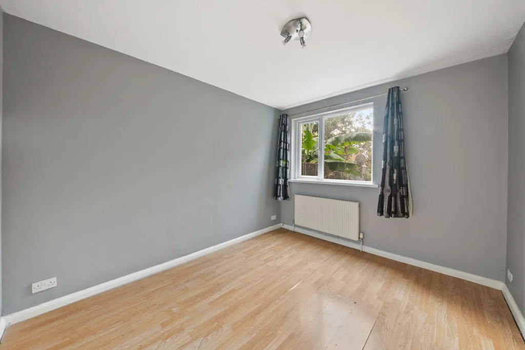 Reading Road, Northolt, UB5, photo 5