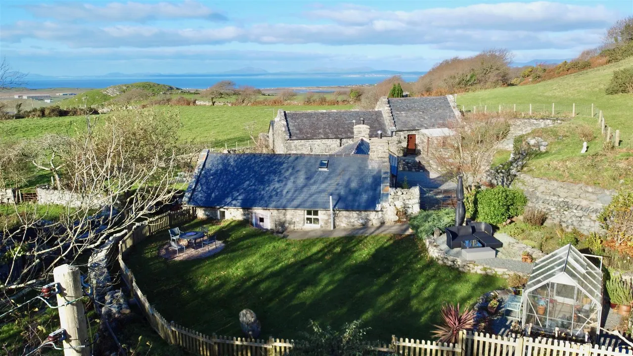 Gilfach Goch, Llanbedr, LL45, photo 24