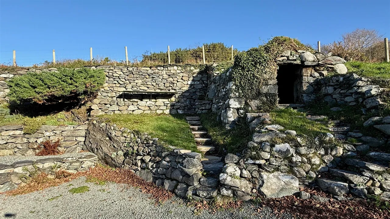 Gilfach Goch, Llanbedr, LL45, photo 33