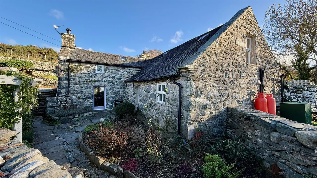 Gilfach Goch, Llanbedr, LL45, photo 14
