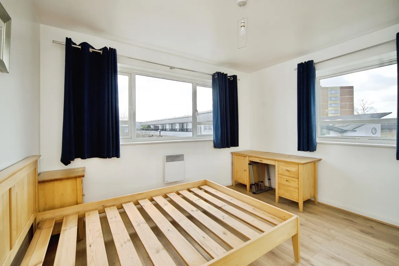 Elderberry Way, East Ham, London, E6, photo 3