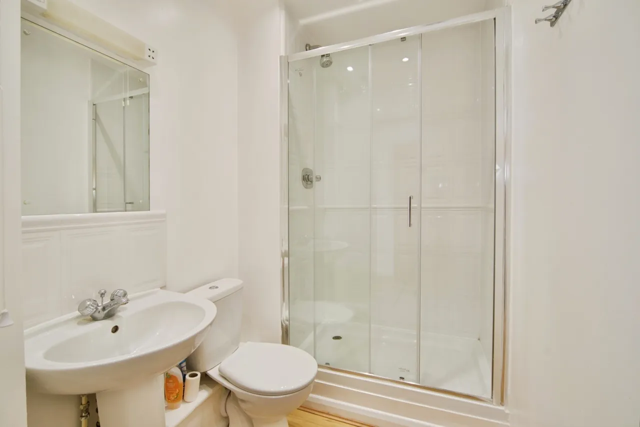 Elderberry Way, East Ham, London, E6, photo 10