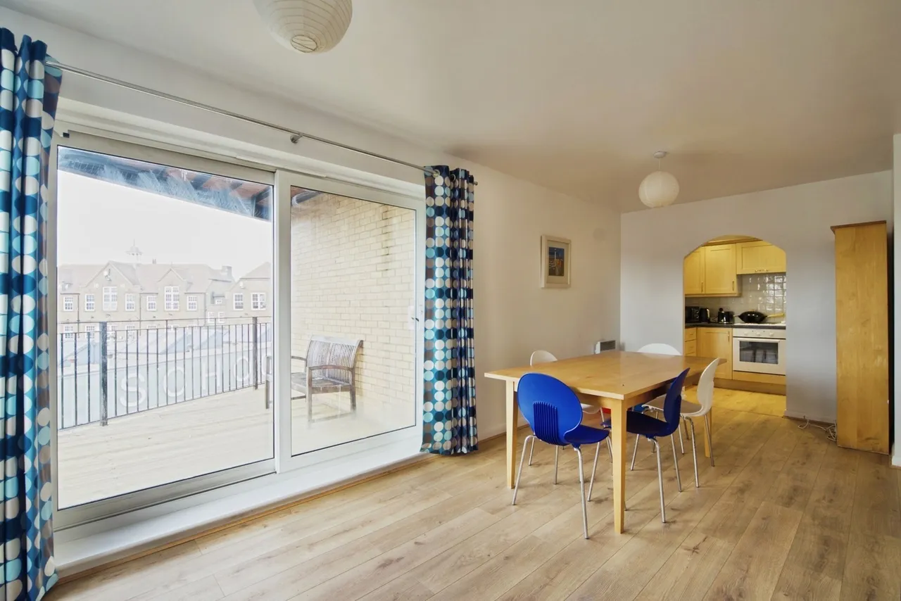 Elderberry Way, East Ham, London, E6, photo 6