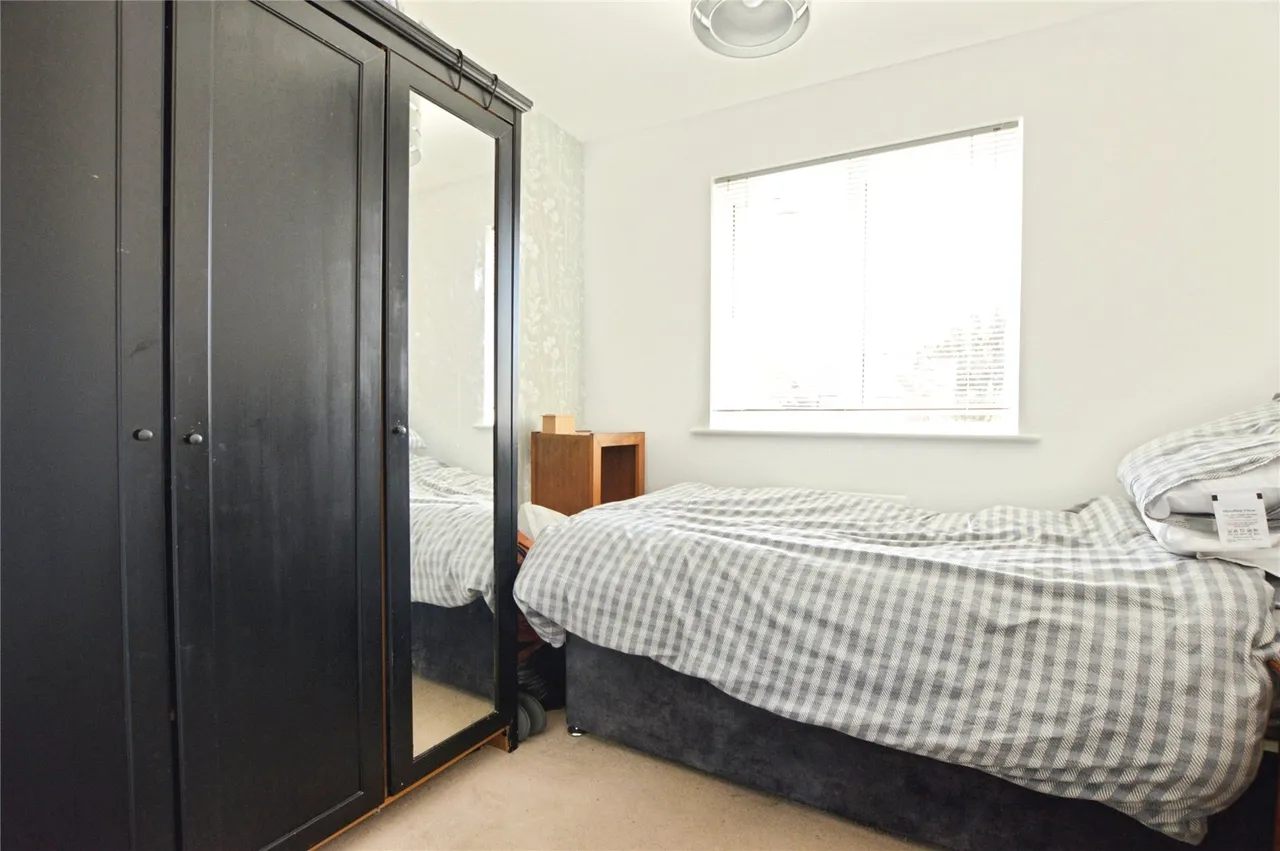 School Avenue, Basildon, Essex, SS15, photo 9