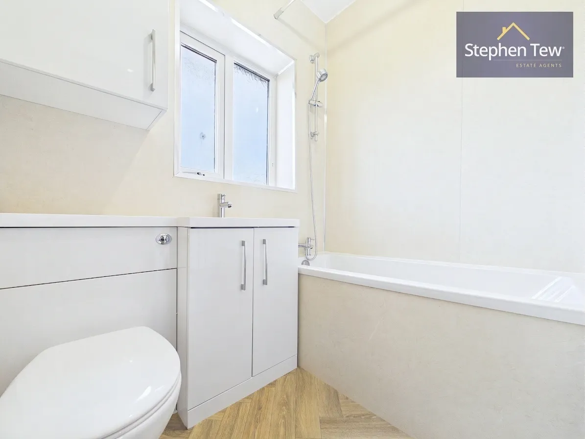 Baines Avenue, Blackpool, FY3, photo 4