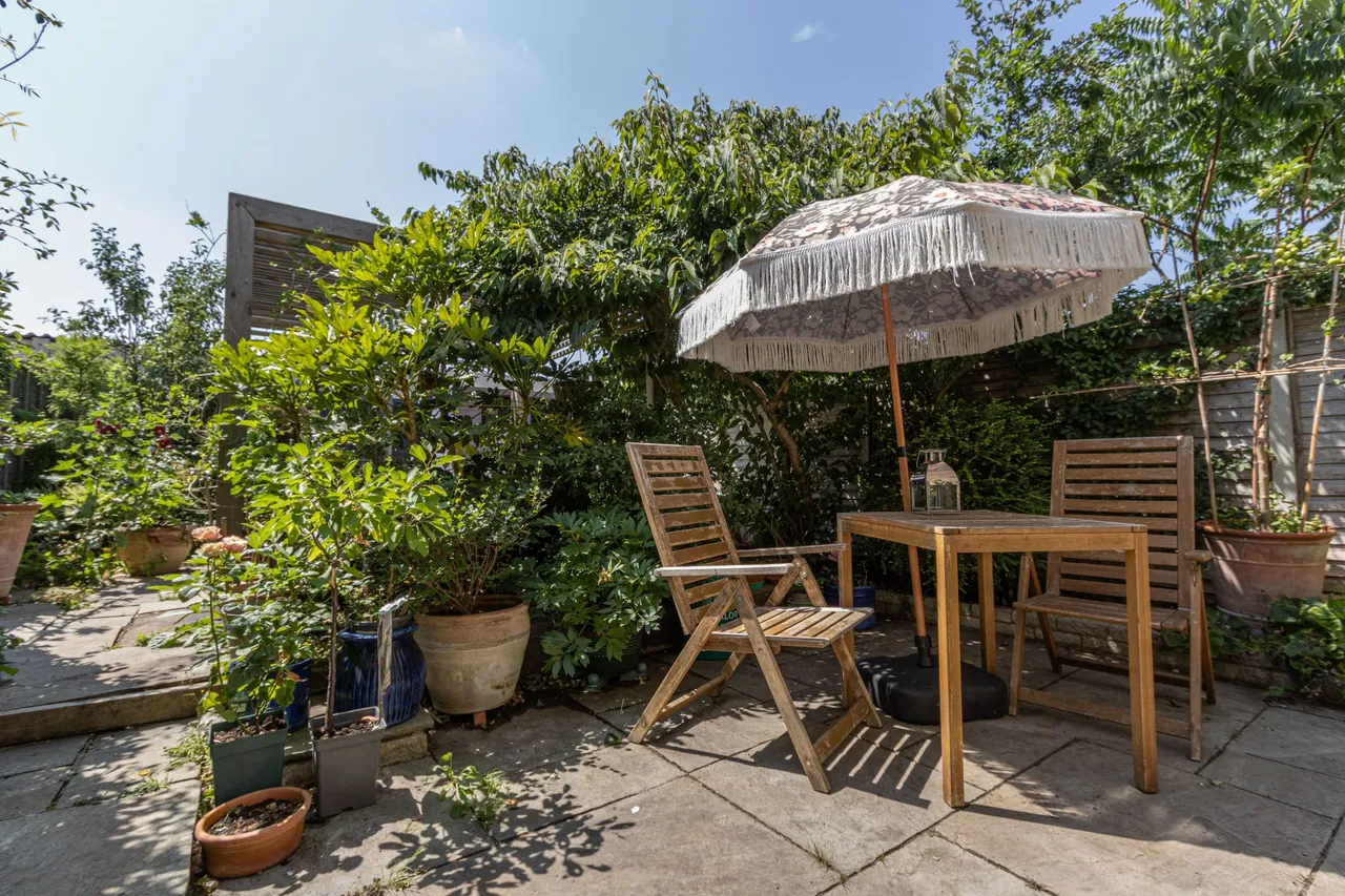 Mitchell Avenue, Hartley Wintney, Hook, RG27 8HF, photo 13