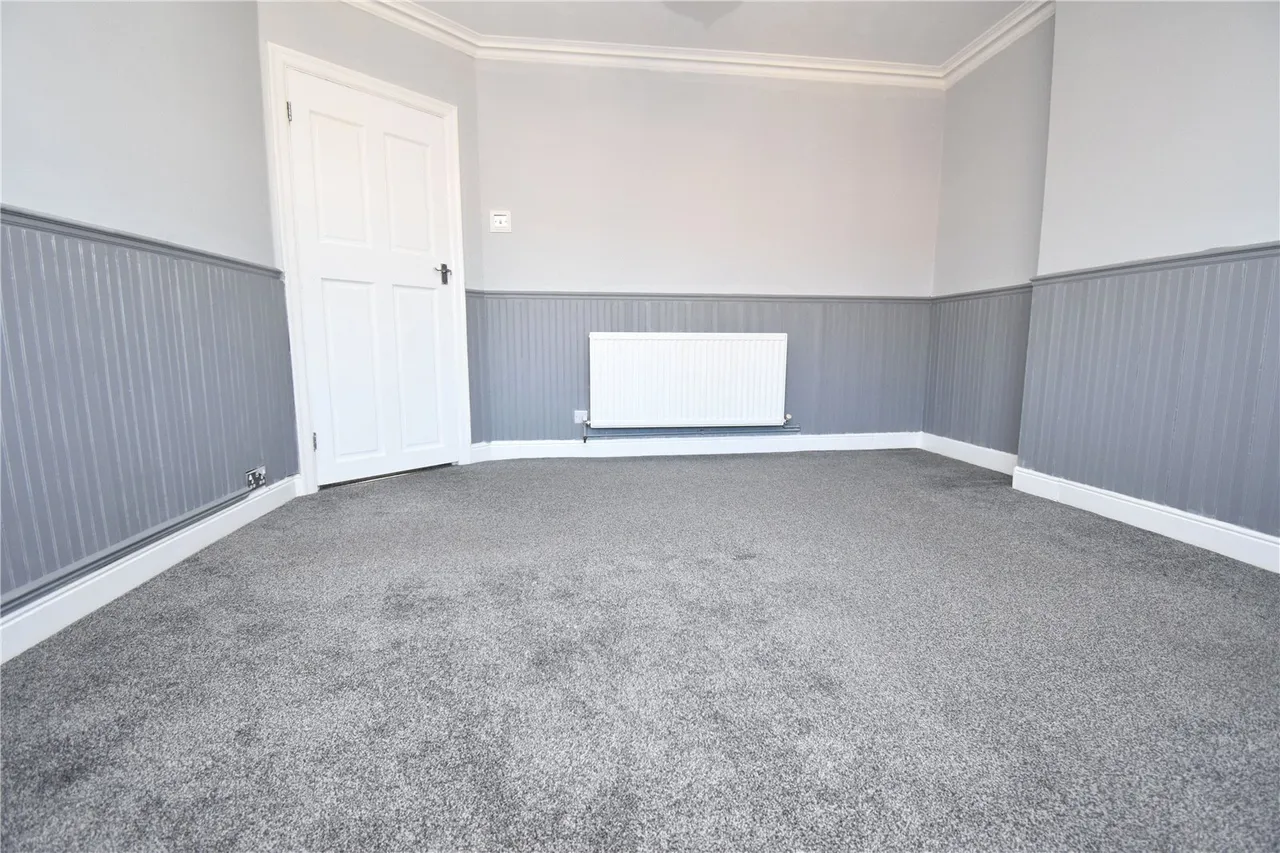 Ash Road, Aldershot, Hampshire, GU12 4EZ, photo 5