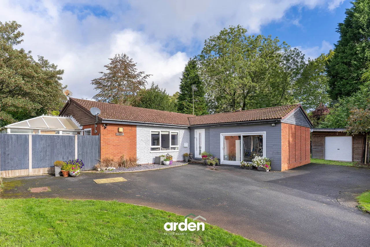 3 bed house for sale, St. Catherines Close, Blackwell, B60