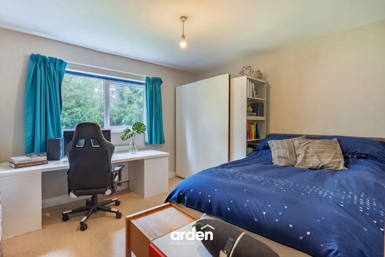 St. Catherines Close, Blackwell, B60, photo 10