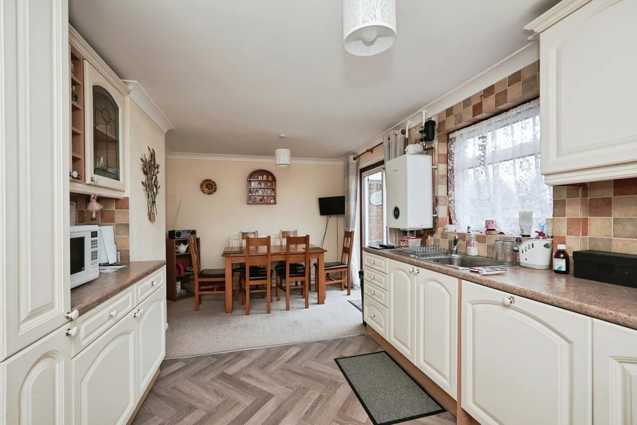 Vale View Road, Aylesham, Kent, CT3, photo 3