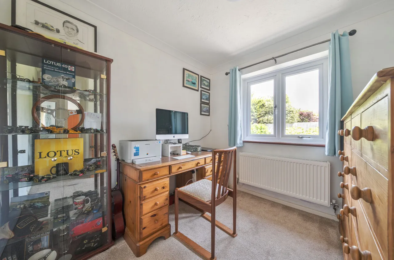 Furzehall Avenue, Fareham, PO16, photo 15