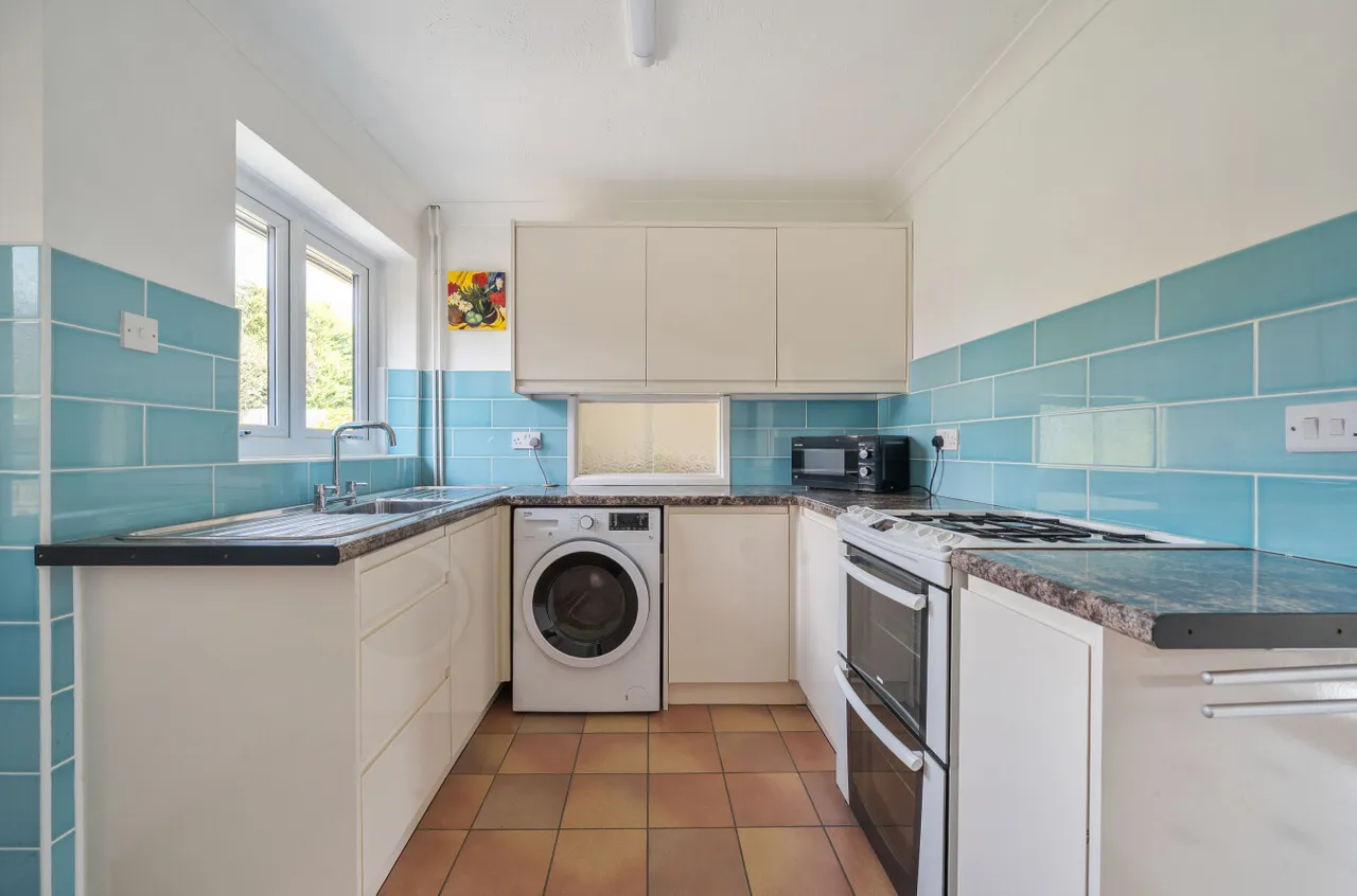 Furzehall Avenue, Fareham, PO16, photo 7