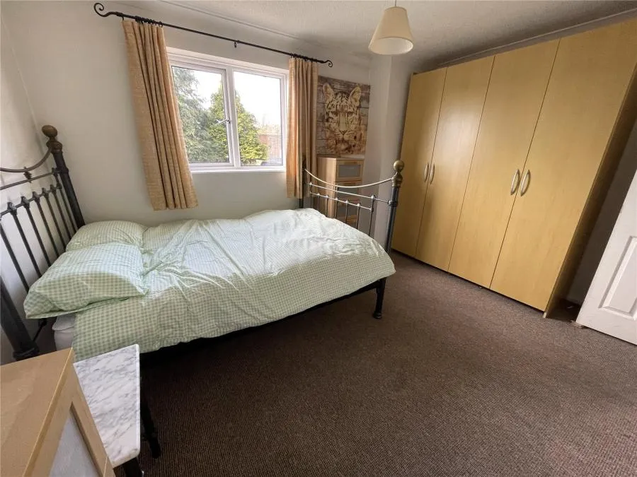 Bridport Close, Lower Earley, RG6, photo 11