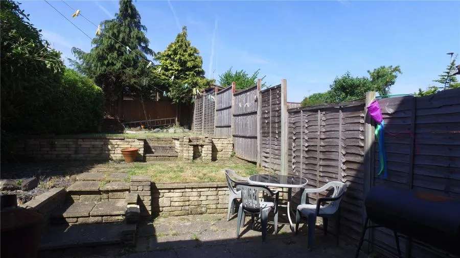 Bridport Close, Lower Earley, RG6, photo 10