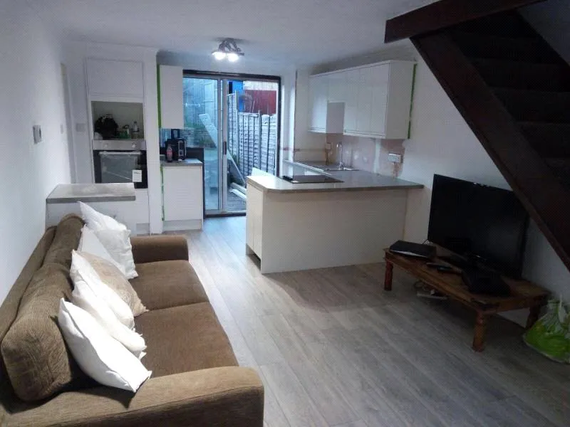 Bridport Close, Lower Earley, RG6, photo 5