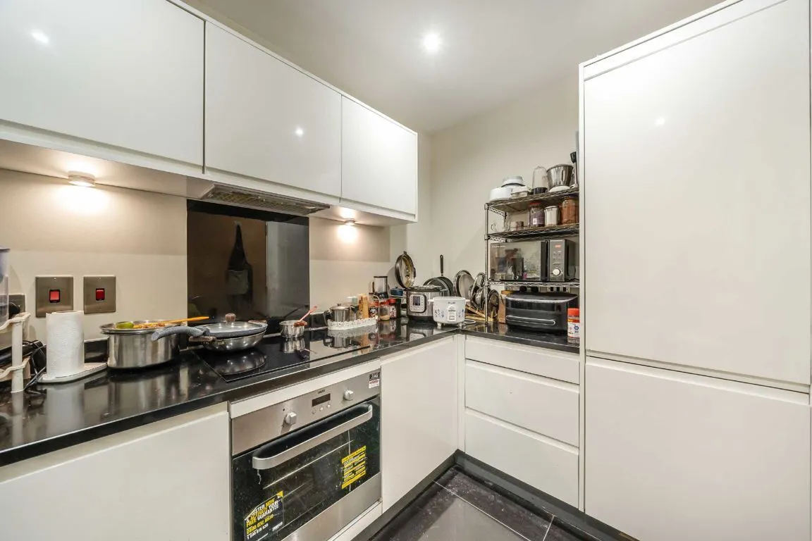 Clarence Avenue, Gants Hill, photo 6