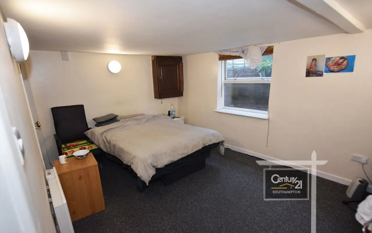 Bevois Valley Road, Southampton, SO14, photo 4