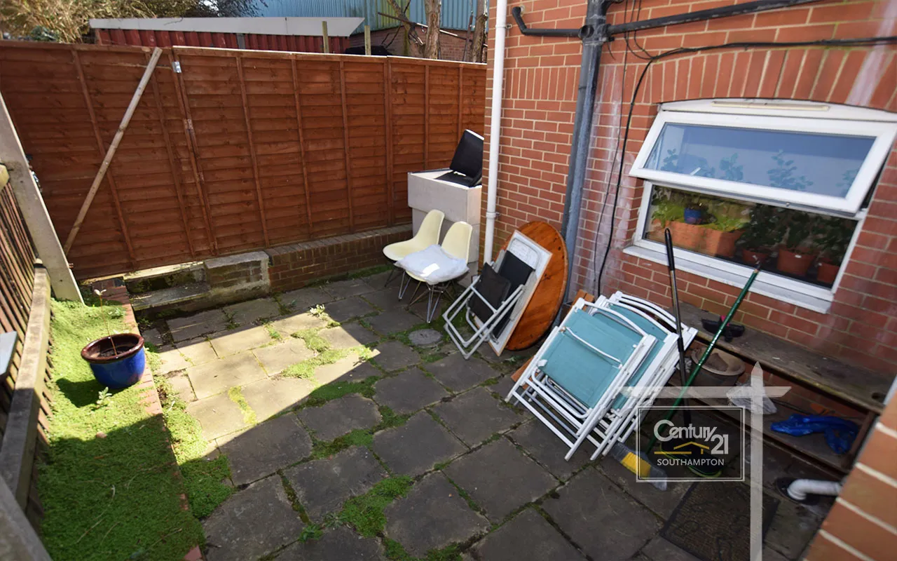 Bevois Valley Road, Southampton, SO14, photo 7