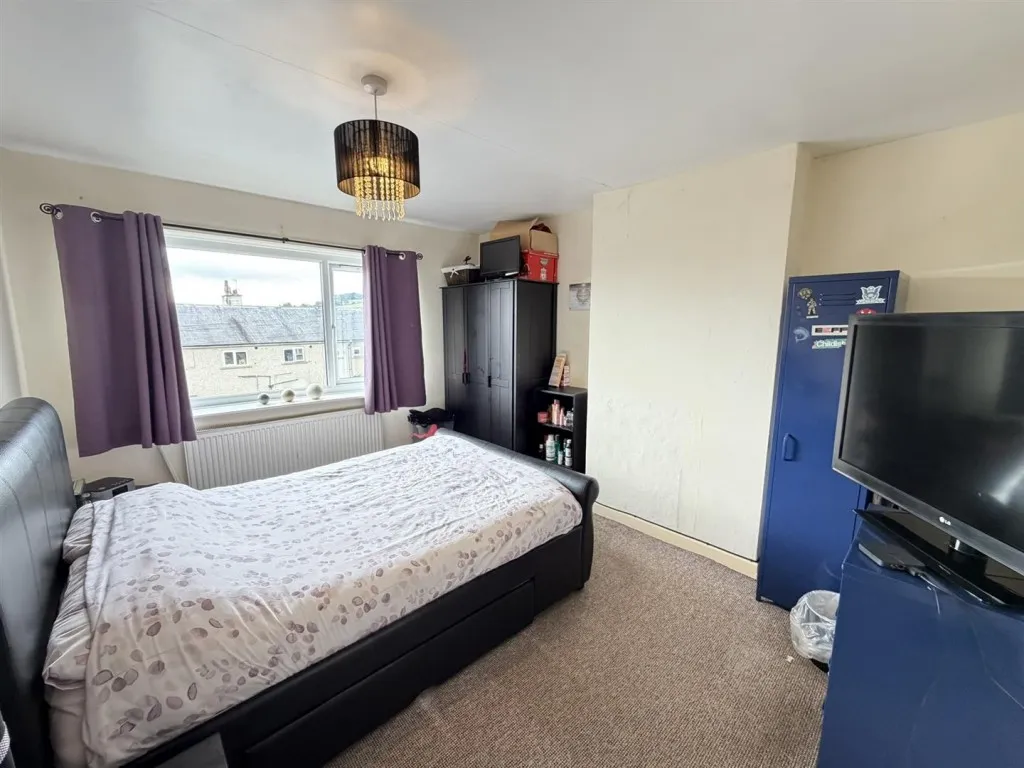 Windsor Crescent, Oakworth, BD22, photo 7