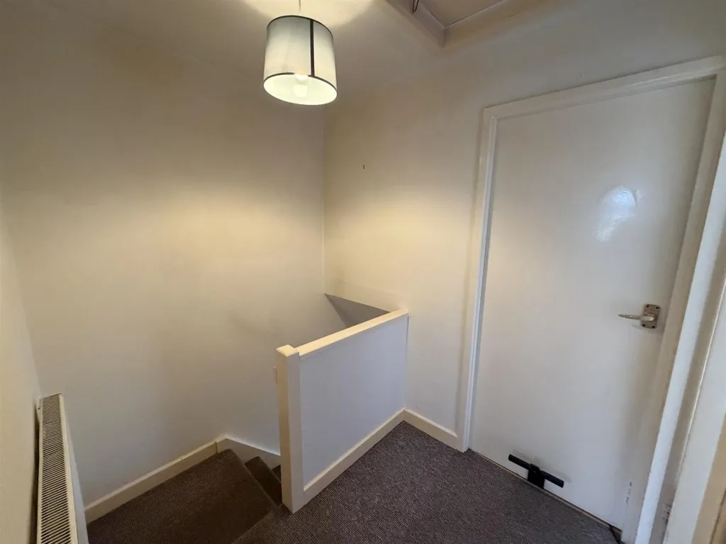Windsor Crescent, Oakworth, BD22, photo 8