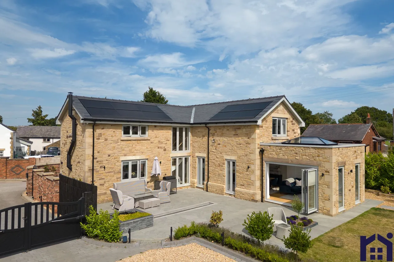 Greystone Cottage, Lydiate Lane, Eccleston, Chorley, PR7 6LX, photo 39