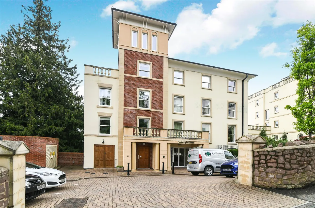 Victoria Road, Malvern, WR14, photo 12