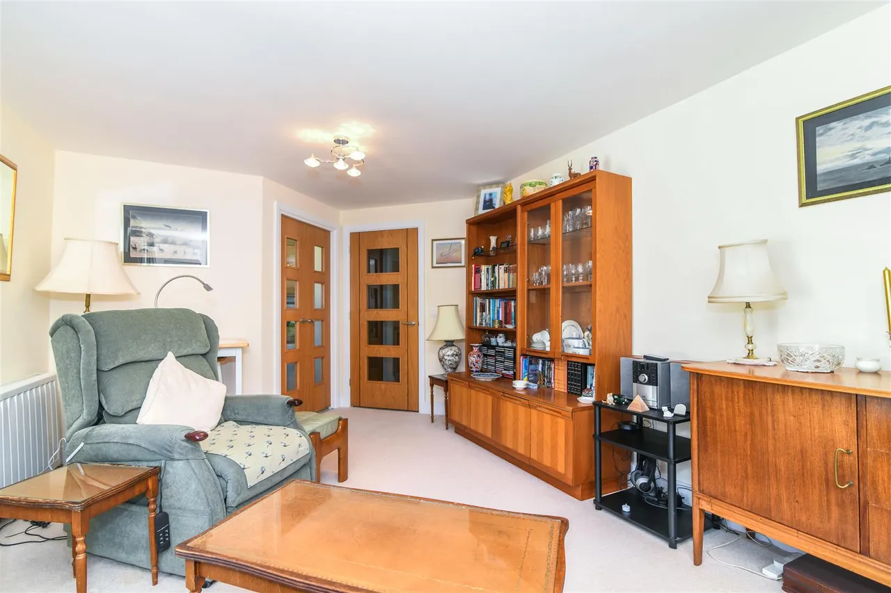 Victoria Road, Malvern, WR14, photo 3