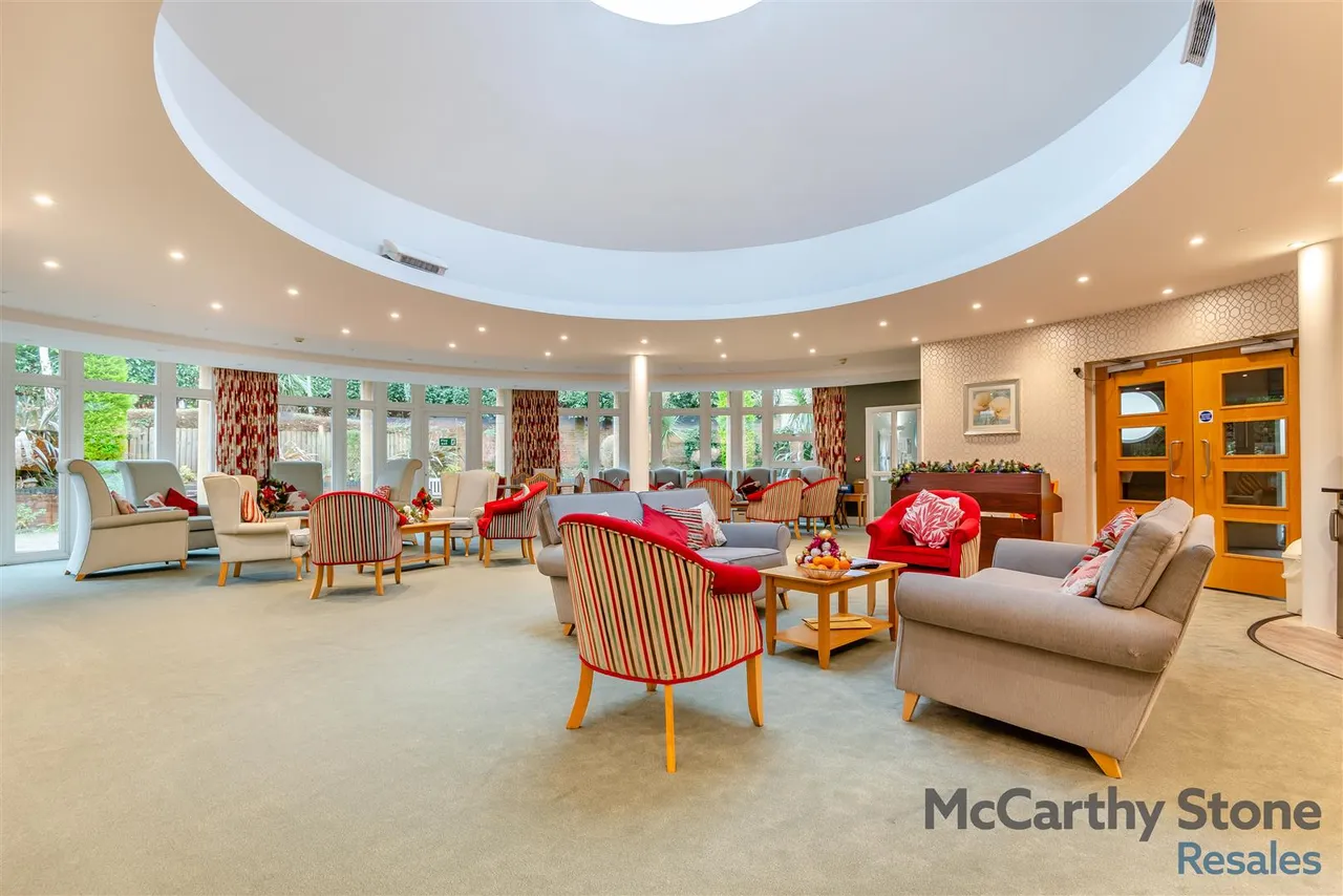 Victoria Road, Malvern, WR14, photo 8