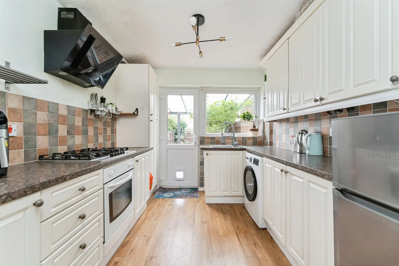 Woodfield Avenue, Huntingdon, PE26, photo 4