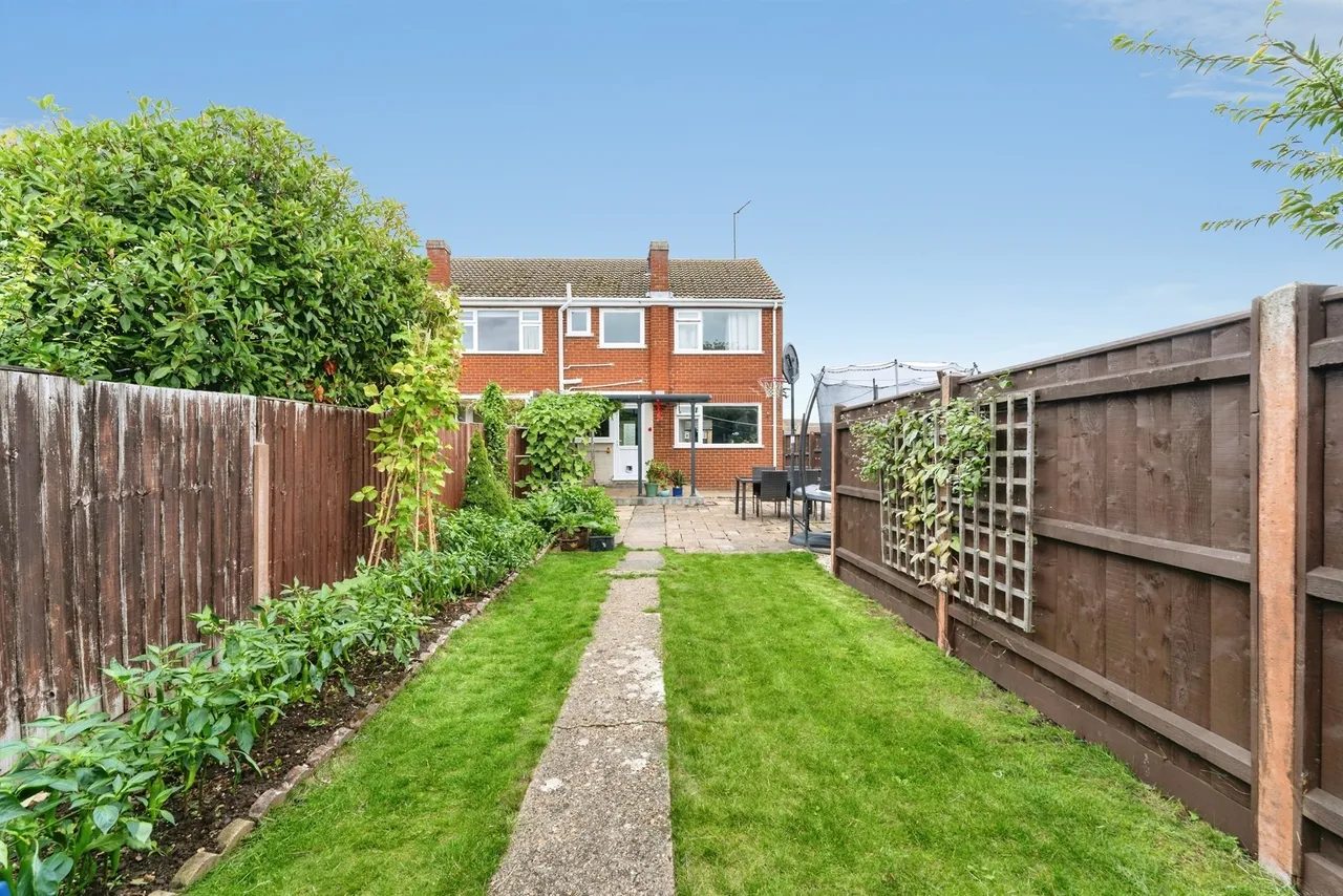 Woodfield Avenue, Huntingdon, PE26, photo 9