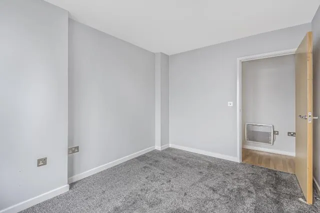 Station Approach, Woking, GU22, photo 11
