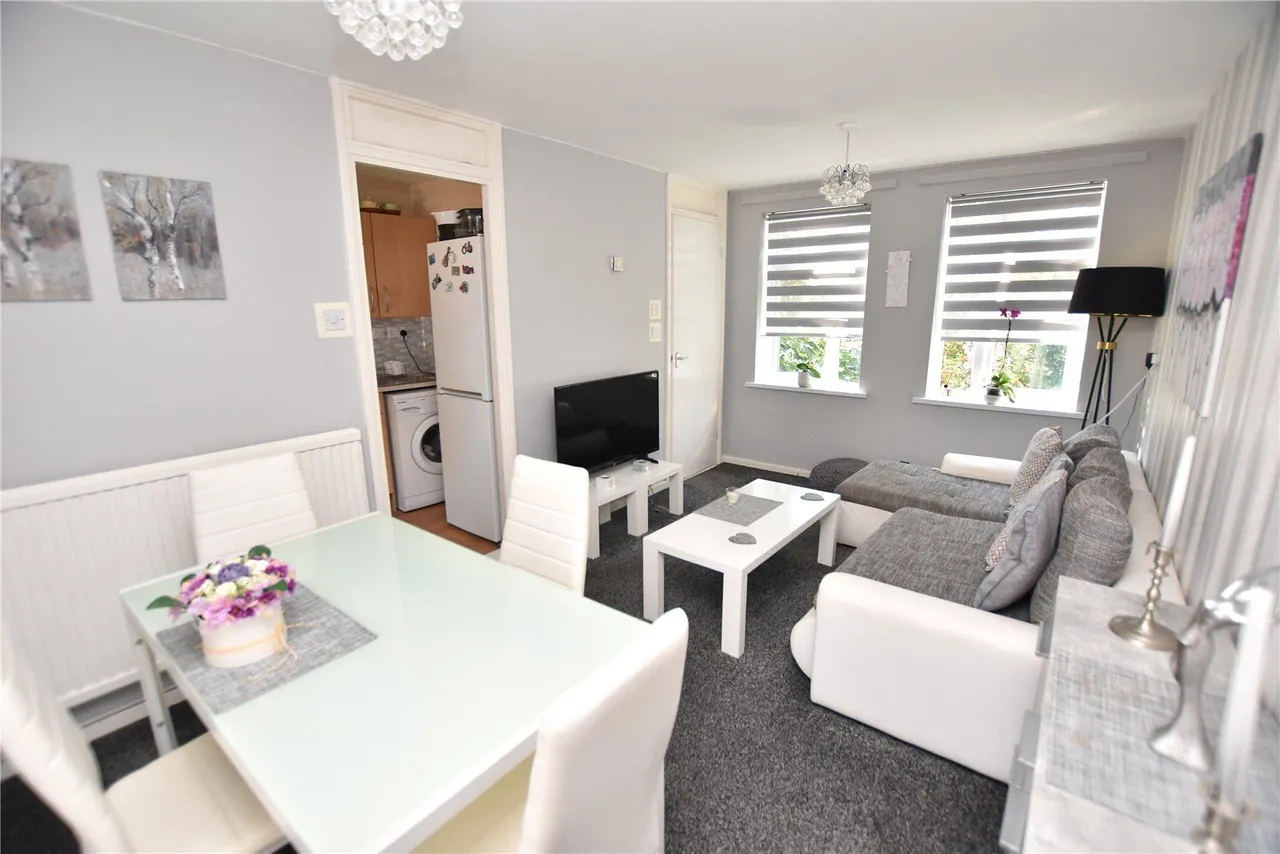 1 bed flat for sale, Stocks Rise, Leeds, LS14