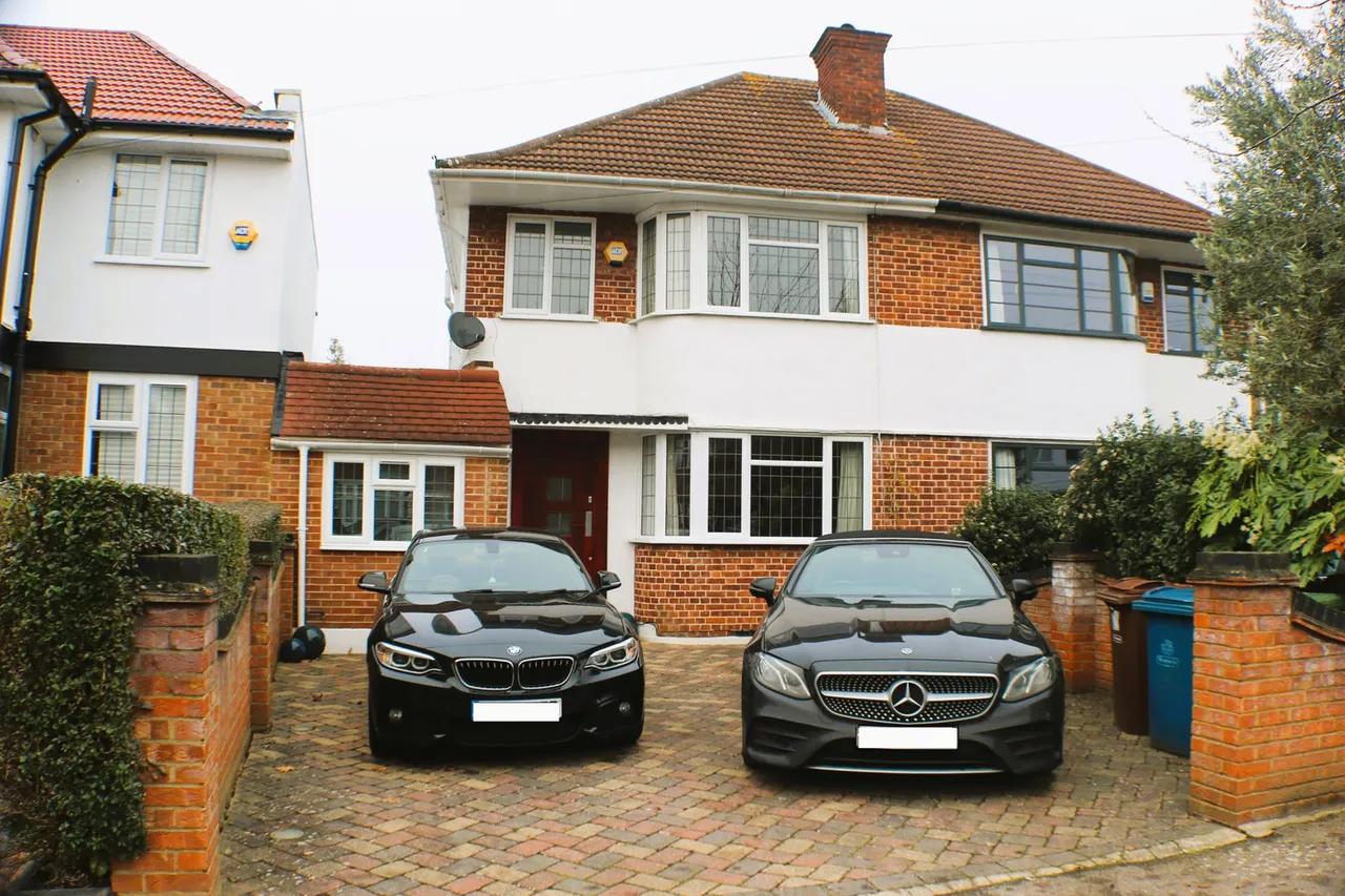 4 bed house for sale, Cannonbury Avenue, Pinner, HA5