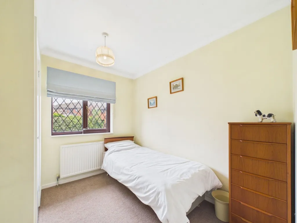 Ballamoor Close, Calcot, RG31, photo 10