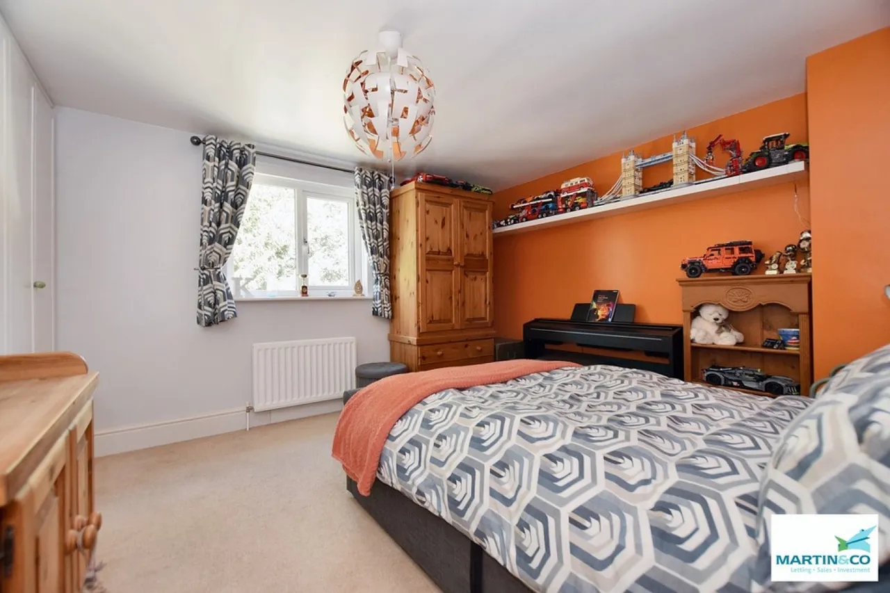Pilgrims Gate, Burbage, LE10, photo 22