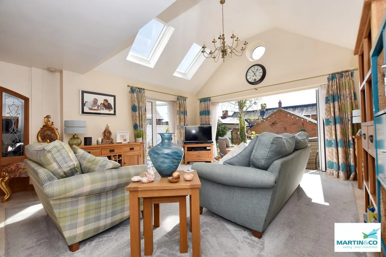 4 bed house for sale, Pilgrims Gate, Burbage, LE10