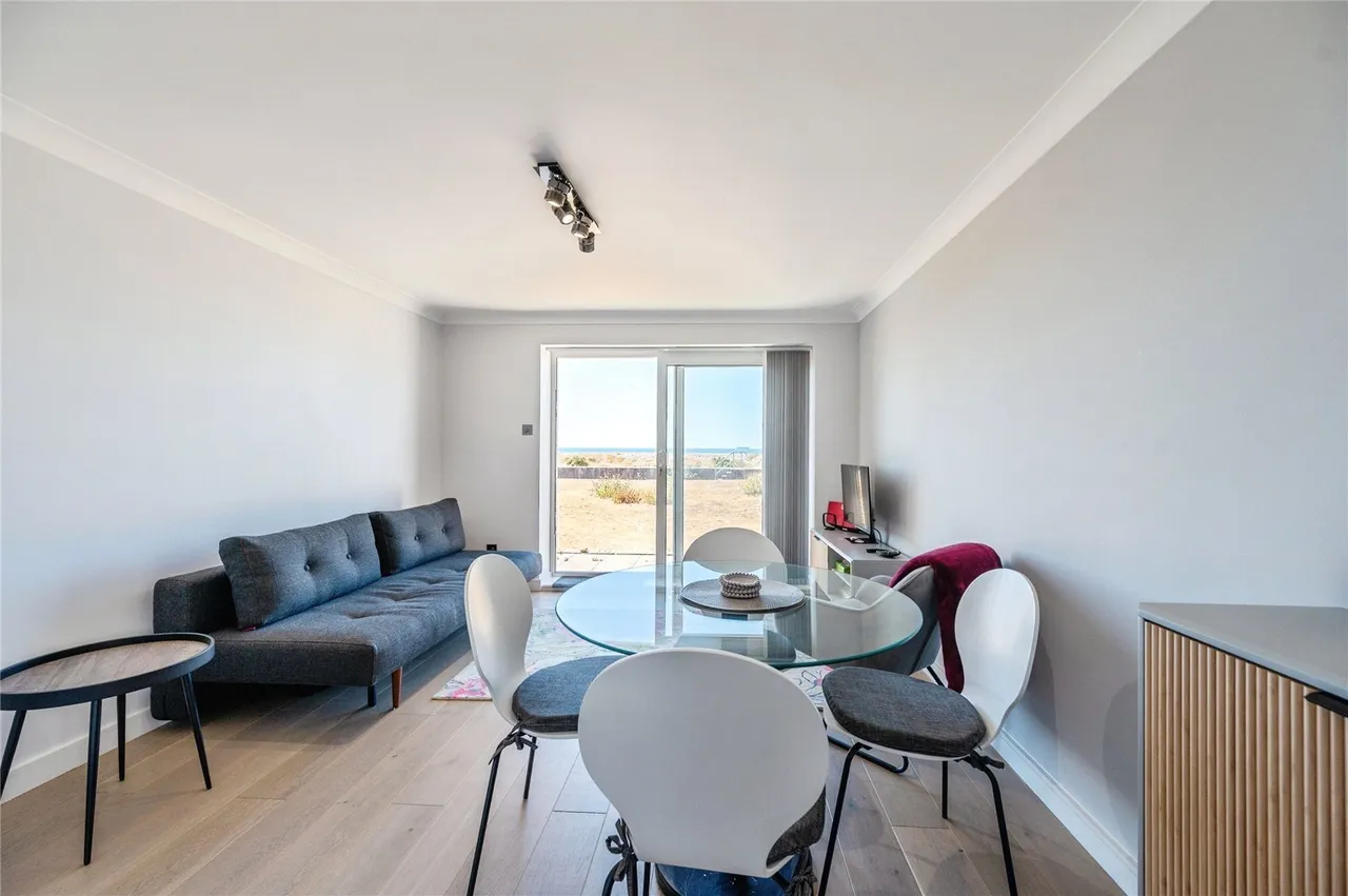 Southwood Road, Hayling Island, PO11, photo 5