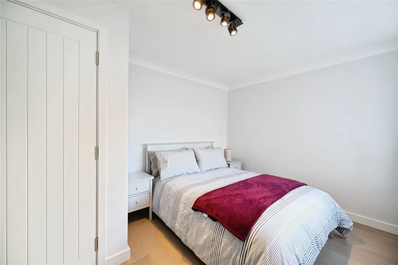 Southwood Road, Hayling Island, PO11, photo 10