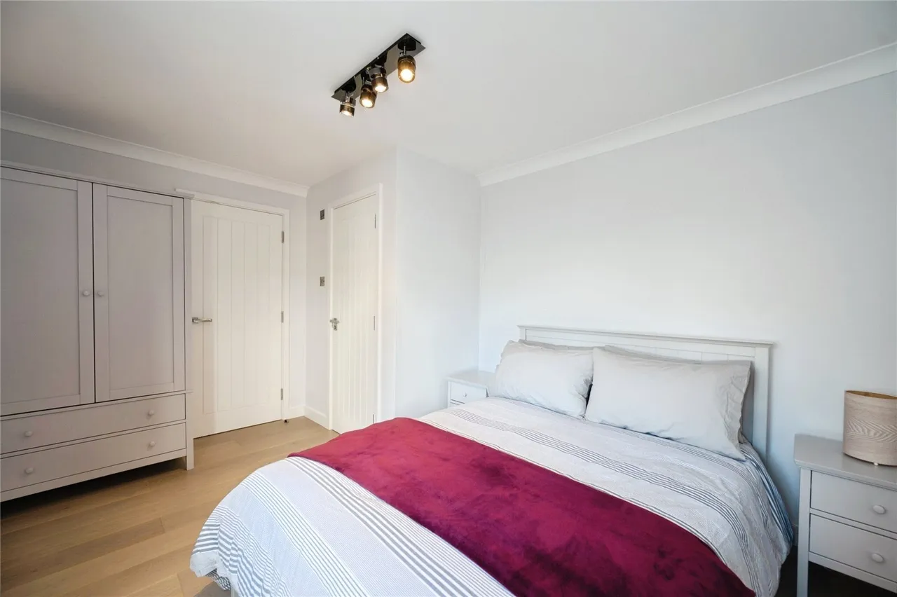 Southwood Road, Hayling Island, PO11, photo 9