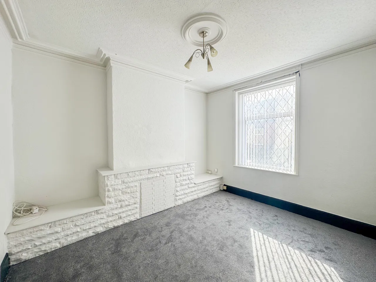 Merton Street, Brandlesholme, Bury BL8, photo 2